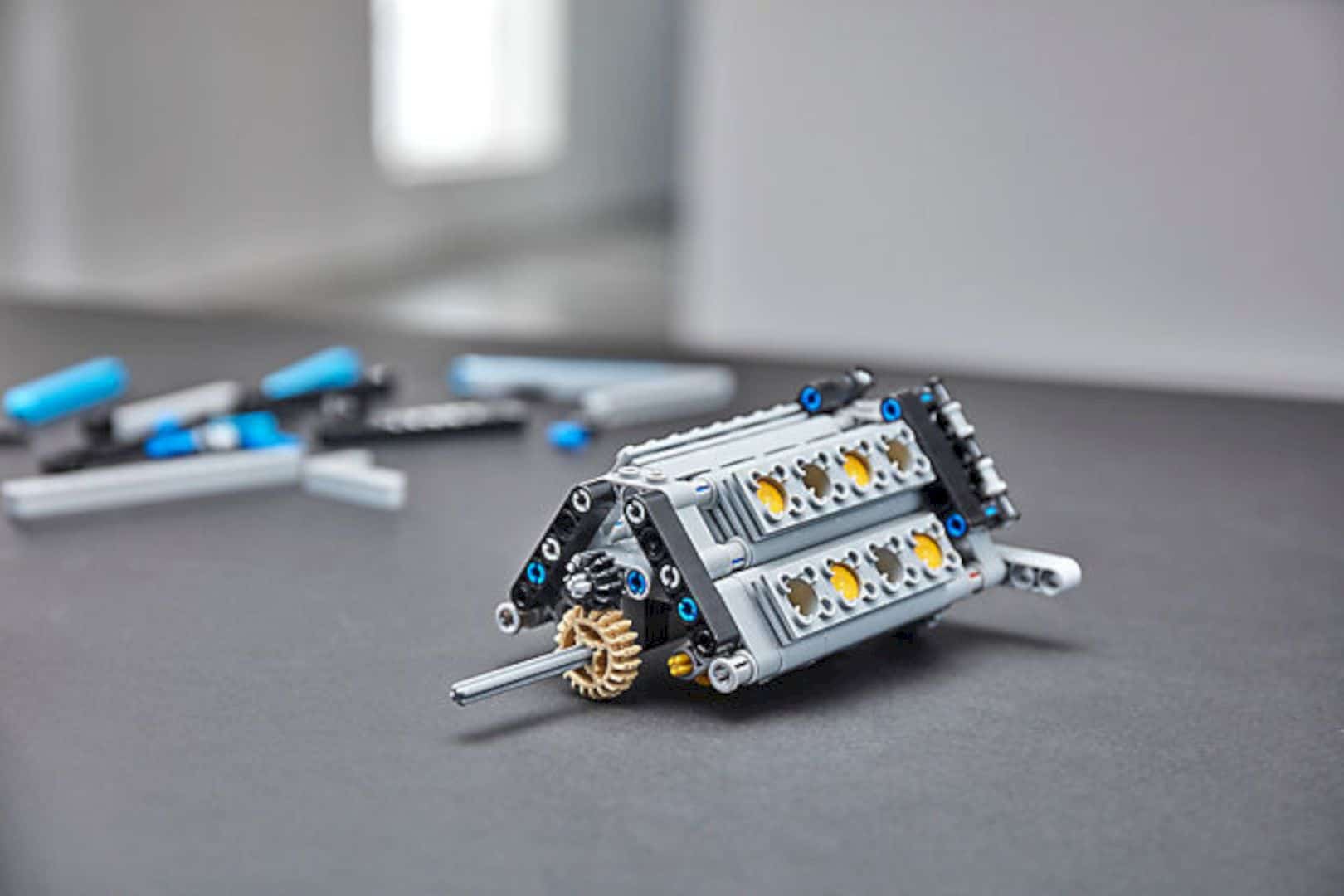 Lego® Technic™ 42083 Bugatti Chiron 3