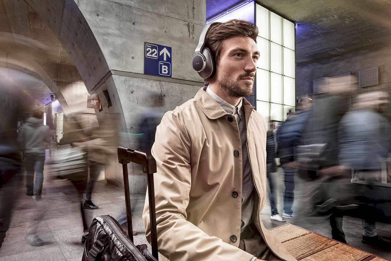 Samsung Akg Wireless Headphones 1
