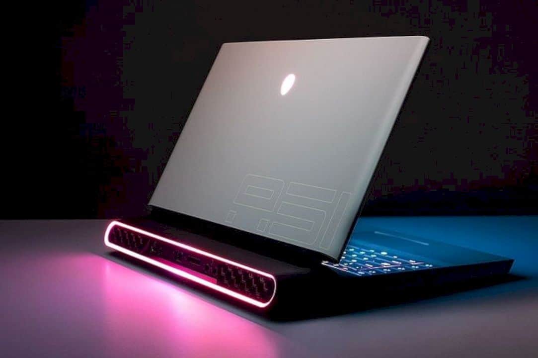 New Alienware Area 51m Gaming Laptop 10