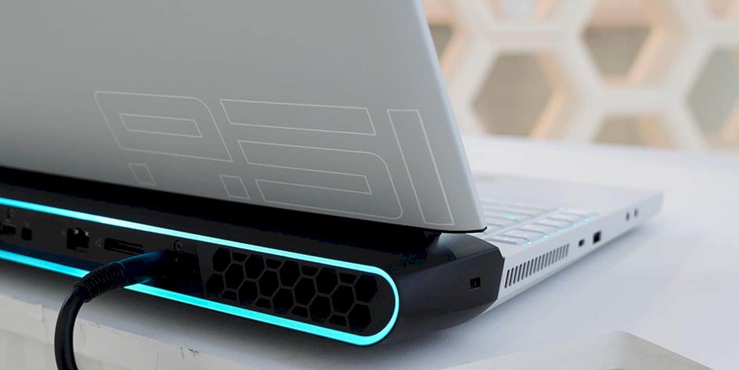 New Alienware Area 51m Gaming Laptop 8