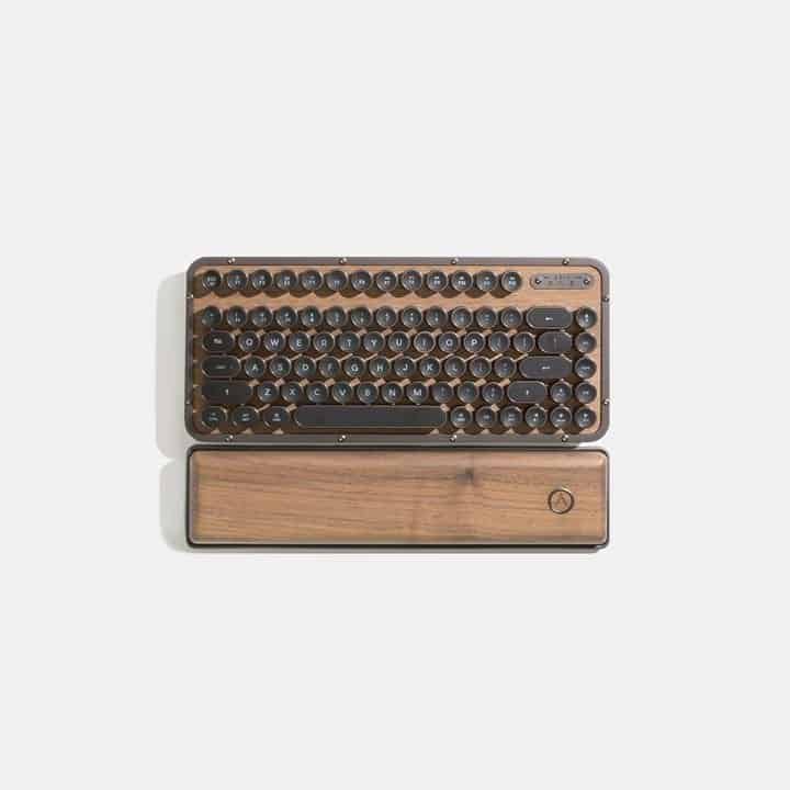 Azio Retro Compact Keyboard 10