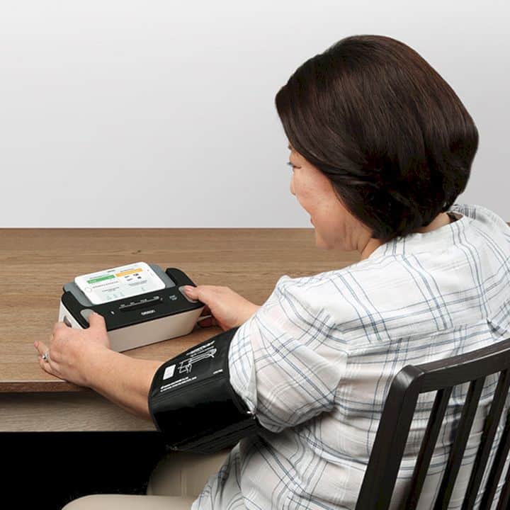 Omron Complete Wireless Upper Arm Blood Pressure Monitor Ekg 3