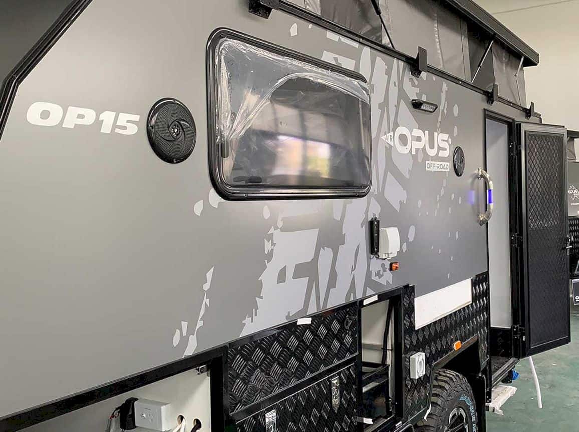 Opus Op15 Hybrid Caravan 5