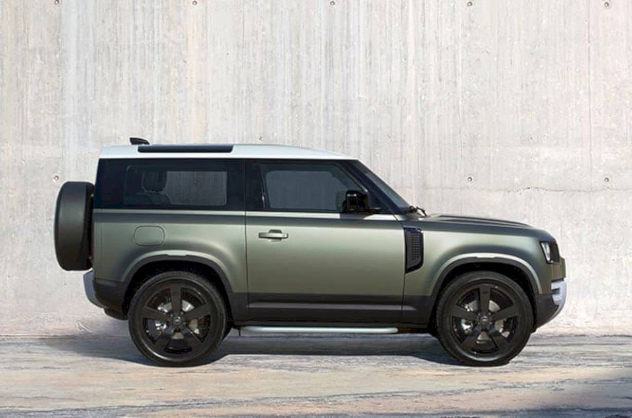 The New Land Rover Defender 9